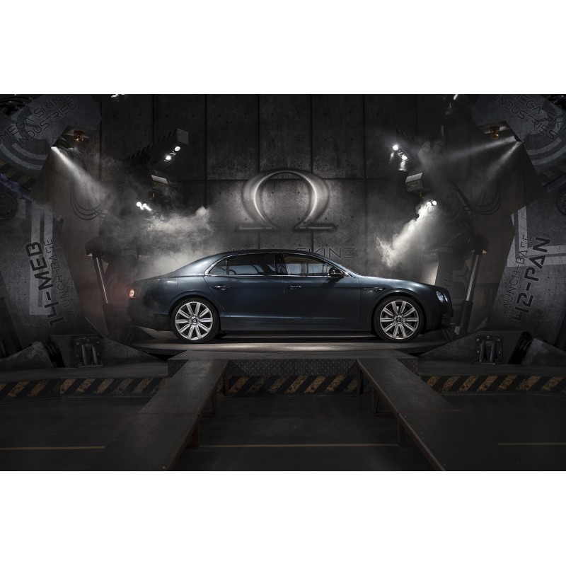 OMEGA SKINZ Wrap Film OS-755 Hail To The King, 1.525 x 20 m OMEGA SKINZ Wrap Film OS-755 Hail To The King, 1.525 x 20 m